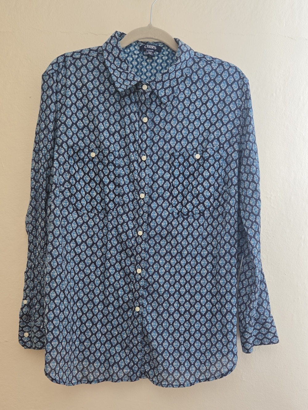 CHAPS Women's Blue Geometric Medallion Print Button Down Utility_0051